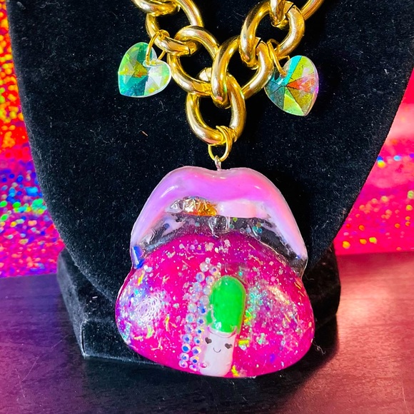 Necklace - Picture 1 of 7